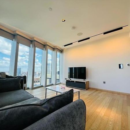 New Manhattan Loft Gardens Stratford ลอนดอน ภายนอก รูปภาพ
